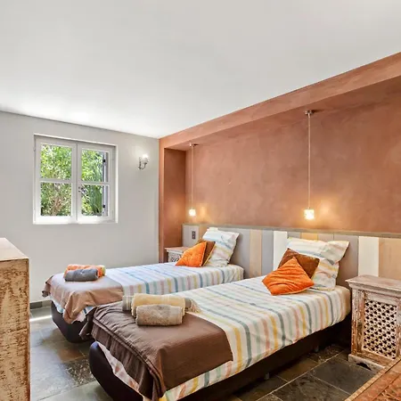 Feriehus Strelitzia Avec Piscine *